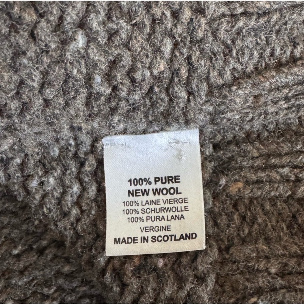 Siskin Mama Owl wool Donegal Coast cardigan sweater - Picture 6 of 7